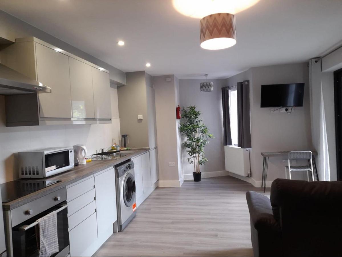 Apartments Heathrow - Hounslow Cranford エクステリア 写真