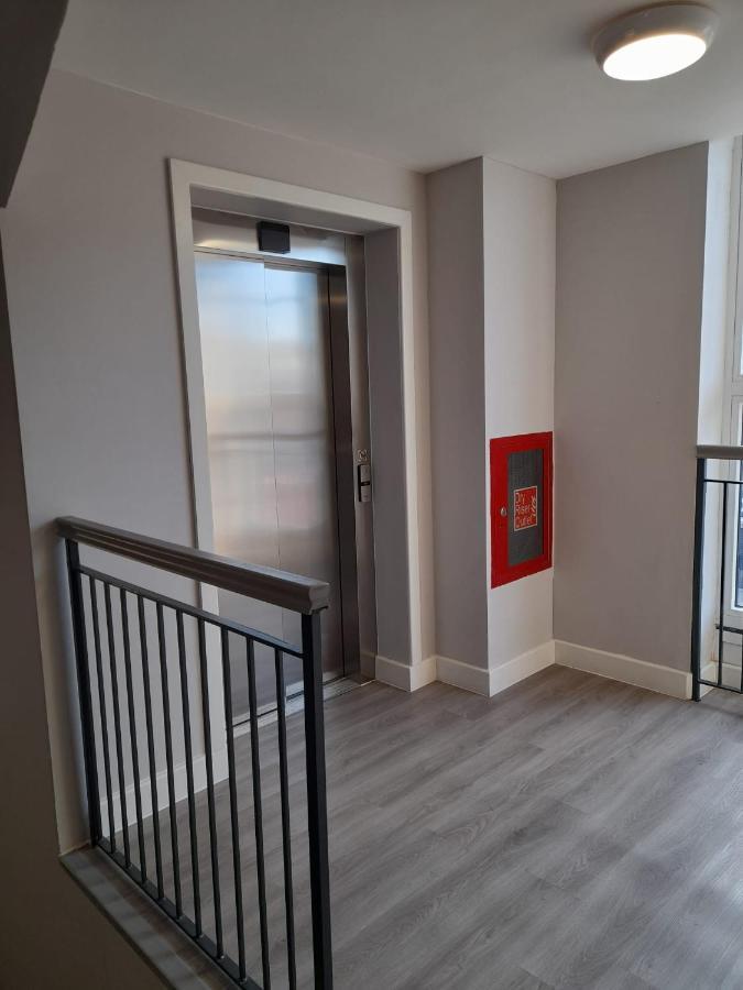 Apartments Heathrow - Hounslow Cranford エクステリア 写真