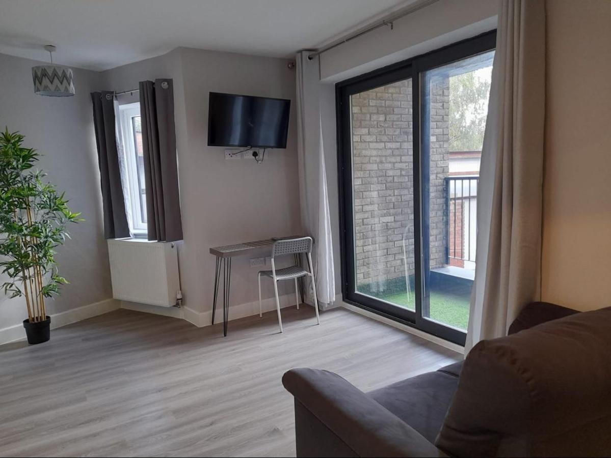 Apartments Heathrow - Hounslow Cranford エクステリア 写真