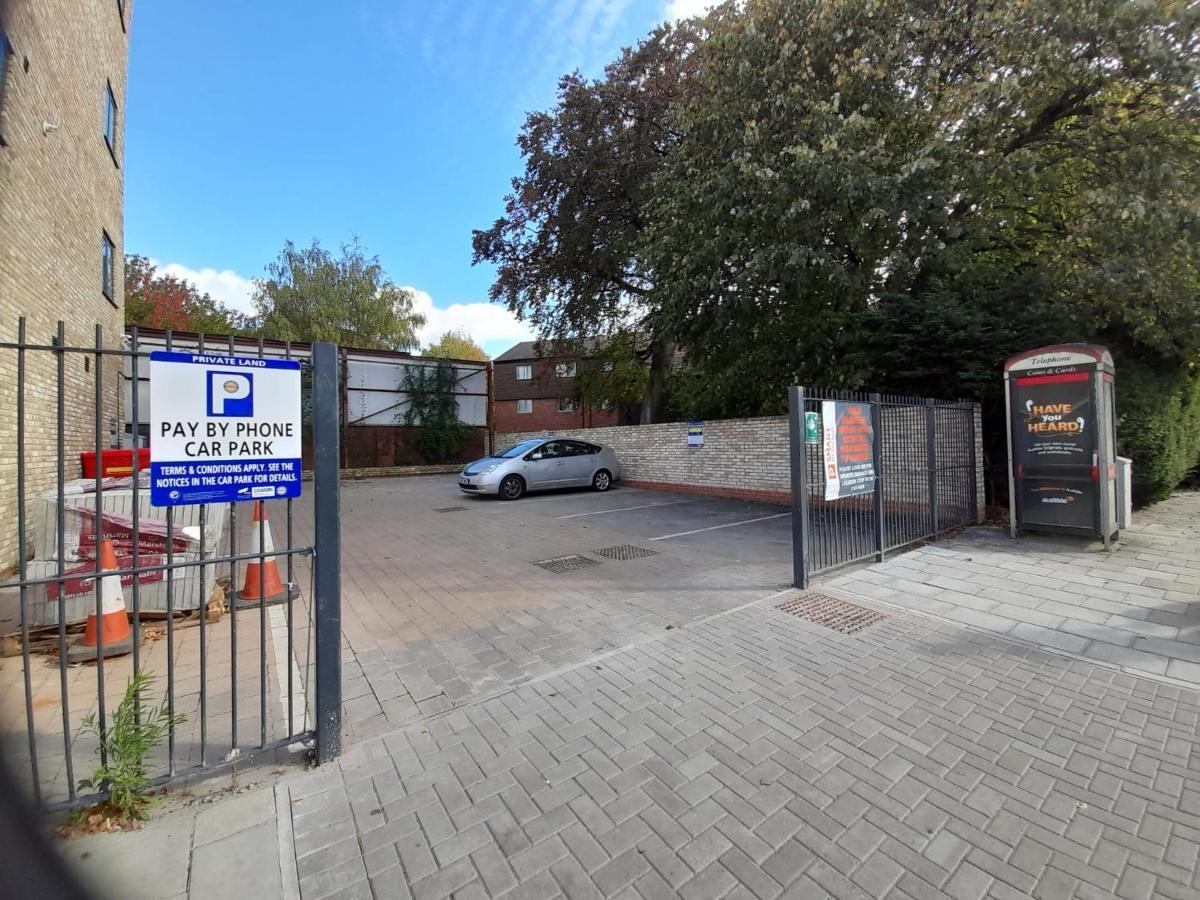 Apartments Heathrow - Hounslow Cranford エクステリア 写真
