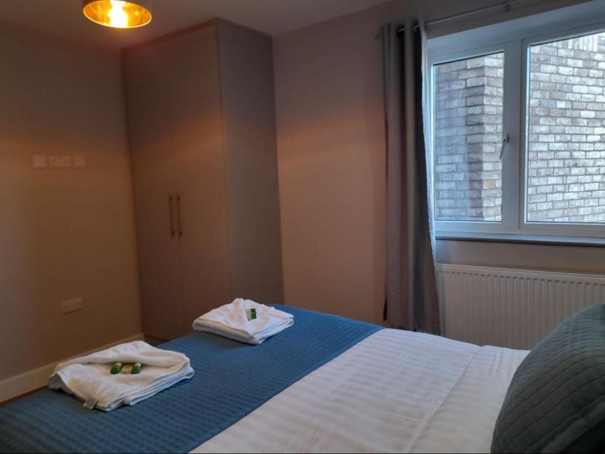 Apartments Heathrow - Hounslow Cranford エクステリア 写真