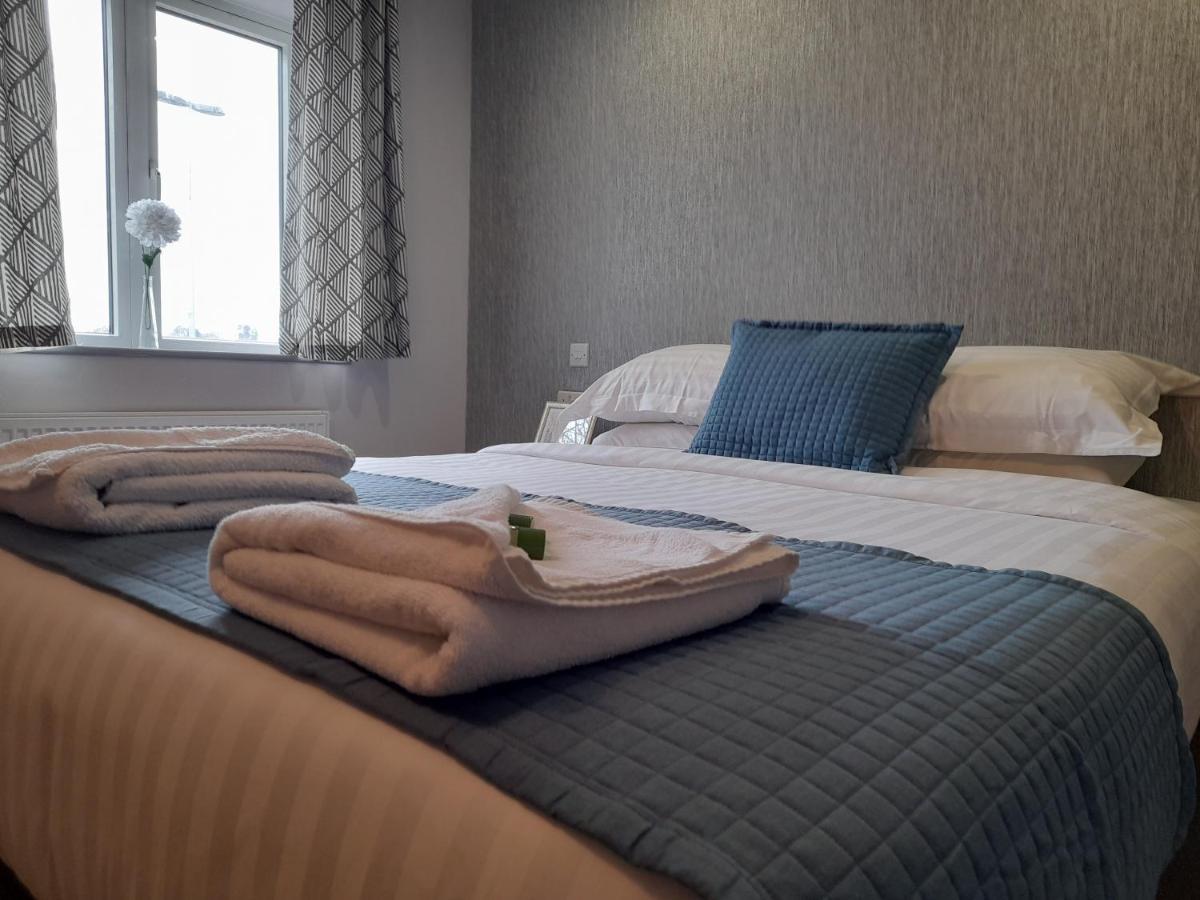 Apartments Heathrow - Hounslow Cranford エクステリア 写真