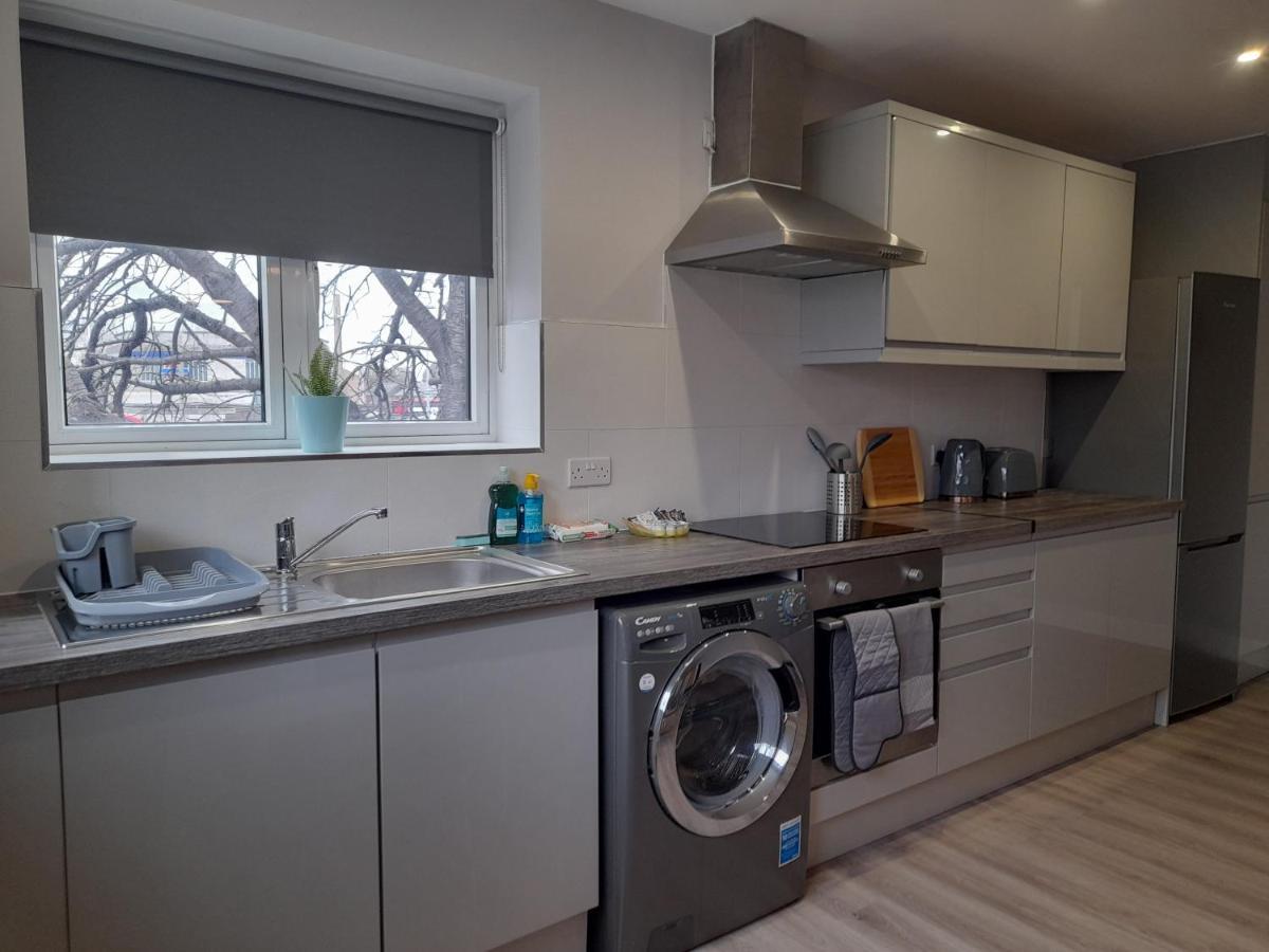 Apartments Heathrow - Hounslow Cranford エクステリア 写真
